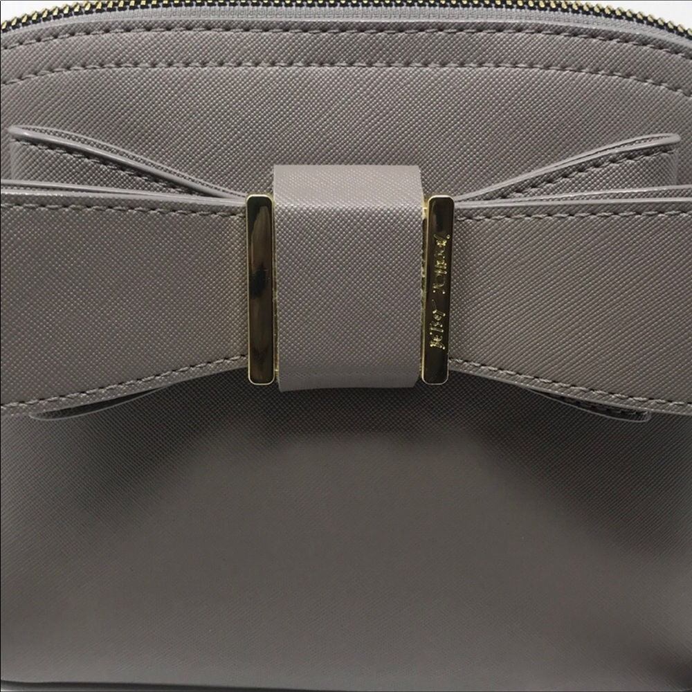 Betsey Johnson Dome Crossbody Bag with bow detail - Picture 5 of 6